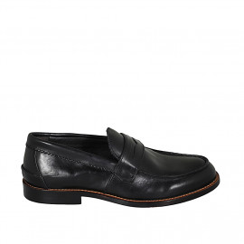 Men's mocassin in black-colored leather - Available sizes:  38, 47, 49