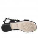 Sandale pour femmes en cuir noir avec goujons talon 2 - Pointures disponibles:  33, 34, 43