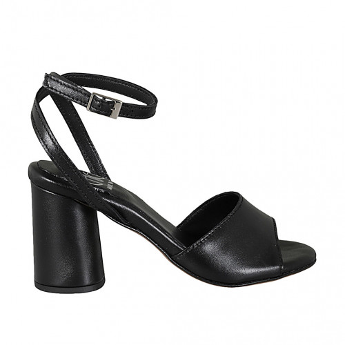 Woman's ankle strap sandal in black leather heel 7 - Available sizes:  42, 43