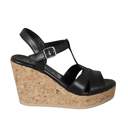 Sandale pour femmes en cuir noir avec courroie a T, plateforme et talon compensé 9 - Pointures disponibles:  32, 42, 43, 45