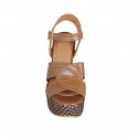 Sandale pour femmes en cuir cognac avec courroie, plateforme et talon tressé 12 - Pointures disponibles:  43