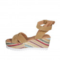 Sandalia para mujer con plataforma y cinturon en gamuza brun claro y tejido multicolor cuña 7 - Tallas disponibles:  42, 43