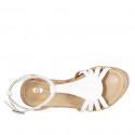 Sandalia con cinturon para mujer en piel blanca cuña 10 - Tallas disponibles:  42, 43, 44, 45