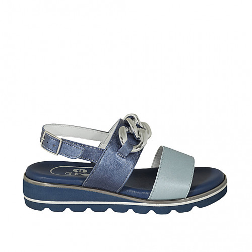 Sandale pour femmes avec chaîne en cuir lamé bleu et bleu clair talon compensé 3 - Pointures disponibles:  42, 43, 44