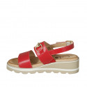 Sandale pour femmes avec accessoire en cuir rouge talon compensé 4 - Pointures disponibles:  42, 43, 44