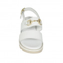 Sandale pour femmes avec accessoire en cuir blanc talon compensé 4 - Pointures disponibles:  42, 43, 44