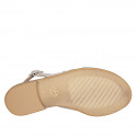 Sandale pour femmes en daim beige avec goujons et talon 2 - Pointures disponibles:  33