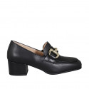 Mocassin pour femmes avec accessoire et elastiques en cuir noir talon 5 - Pointures disponibles:  42, 43, 45