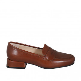 Mocasin clasico para mujer en piel brun claro tacon 3 - Tallas disponibles:  43, 44, 45