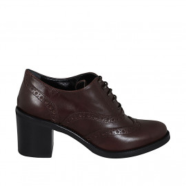 Woman's laced Oxford shoe in brown leather with wingtip heel 7 - Available sizes:  32, 43