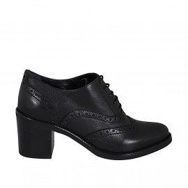 Woman's laced Oxford shoe in black leather with wingtip heel 7 - Available sizes:  32