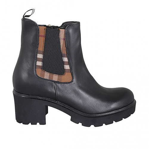 Woman's ankle boot with zipper and...