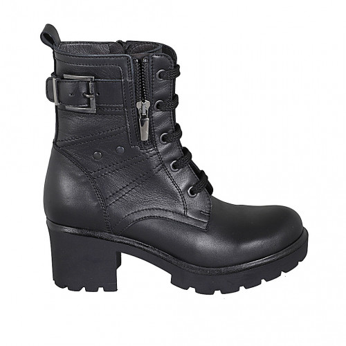 Botin para mujer con cordones, tachuelas, hebillas y cremalleras en piel negra tacon 6 - Tallas disponibles:  43