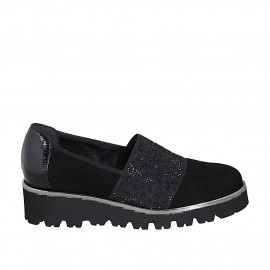 Zapato cerrado para mujer con elastico y estrases en gamuza y charol negro cuña 4 - Tallas disponibles:  32, 42