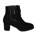 Stivaletto da donna con plantare estraibile, cerniera, elastico e fibbia in camoscio nero tacco 6 - Misure disponibili: 33, 44