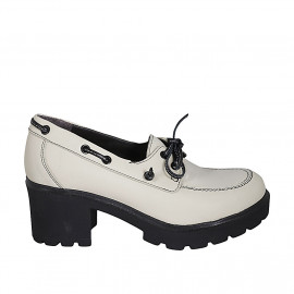 Woman's laced shoe in white leather heel 6 - Available sizes:  42, 43, 45