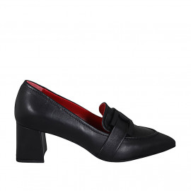 Mocasin à bout pointu pour femmes avec accessoire en cuir noir talon 6 - Pointures disponibles:  42