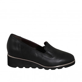 ﻿Mocassin avec semelle amovible et elastiques pour femmes en cuir noir talon compensé 4 - Pointures disponibles:  31