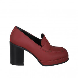 Mocassin pour femmes en cuir rouge opaque avec plateau talon 9 - Pointures disponibles:  42