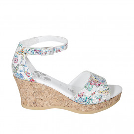 Woman's open shoe with strap and platform in multicolored printed white leather wedge heel 7 - Available sizes:  32