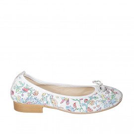 Ballerina da donna con puntale e fiocco in pelle bianca stampata multicolor tacco 2 - Misure disponibili: 32, 33, 42, 43, 44