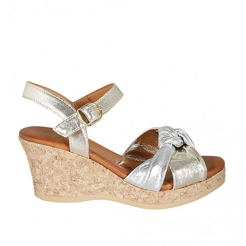 Woman's sandal with strap, platform...