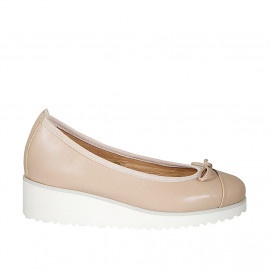 Woman's ballerina shoe in light rose leather with bow and captoe wedge heel 4 - Available sizes:  32, 44