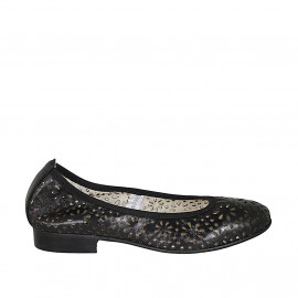 Ballerine pour femmes en cuir perforé noir talon 2 - Pointures disponibles:  32, 44