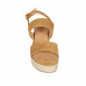 Sandalia para mujer con plataforma en gamuza cognac cuña 6 - Tallas disponibles:  42, 43, 44, 45