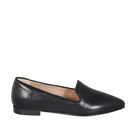 Woman's pointy loafer in black leather with heel 2 - Available sizes:  32, 42