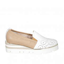 Woman's moccasin shoe with elastic band in beige and white pierced leather wedge heel 4 - Available sizes:  45