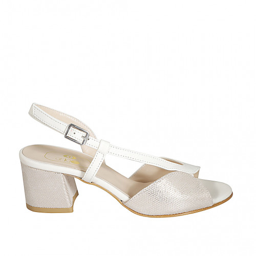 Woman's sandal in white leather and...