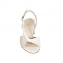 Sandale pour femmes en cuir blanc et daim imprimé lamé platine talon 5 - Pointures disponibles:  32, 34