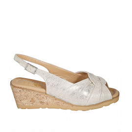 Sandale pour femmes en daim beige avec lamé imprimé platine talon compensé 5 - Pointures disponibles:  32, 42