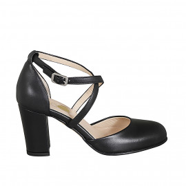 Woman's open shoe with crossed strap in black leather heel 8 - Available sizes:  44