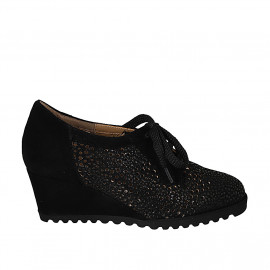 Woman's laced shoe with removable insole in black pierced printed suede wedge heel 6 - Available sizes:  34, 42, 43, 44