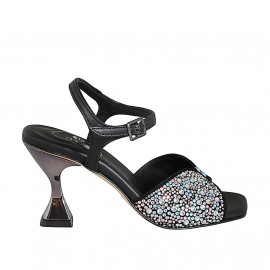 Sandale avec courroie et strass en cristal multicouleur pour femmes en cuir noir talon 8 - Pointures disponibles:  33, 42