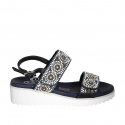 Sandalo da donna in pelle blu con fasce a chiusura velcro, perline e strass zeppa 4 - Misure disponibili: 32