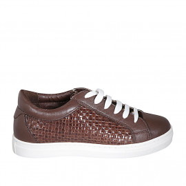 Zapato para mujer con cordones y plantilla extraible en piel y piel trensada marron cuña 3 - Tallas disponibles:  43, 44