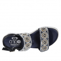 Sandalo da donna in pelle blu con fasce a chiusura velcro, perline e strass zeppa 4 - Misure disponibili: 32