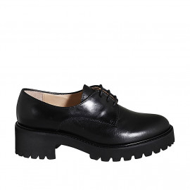 Woman's derby laced shoe in black leather heel 5 - Available sizes:  32, 42, 44, 45