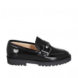 Mocassin avec accessoire pour femmes en cuir verni noir talon 3 - Pointures disponibles:  32, 35, 43, 44, 45, 46