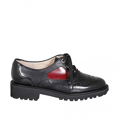 Woman's laced Oxford shoe with wingtip in black and maroon brush-off leather heel 3 - Available sizes:  32, 33, 42, 43, 44, 45, 46