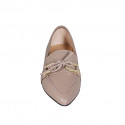 Mocassino a punta da donna con accessorio e fiocco in pelle grigio tortora tacco 1 - Misure disponibili: 35, 42, 43, 44, 45