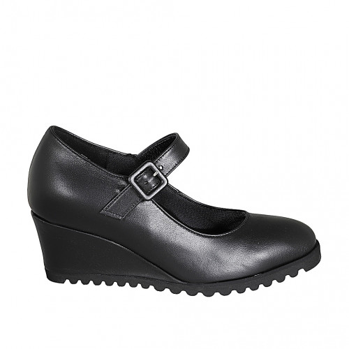 Woman's pump with strap and removable insole in black leather wedge heel 6 - Available sizes:  32, 42, 43, 44, 45