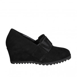 Woman's highfronted shoe with elastics and removable insole in black suede wedge heel 6 - Available sizes:  31, 42, 43