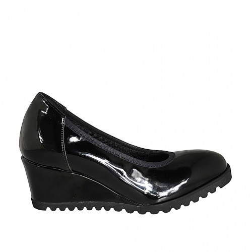 Woman's pump with removable insole in black patent leather wedge heel 5 - Available sizes:  31, 32, 43, 45