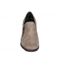 Scarpa accollata da donna con elastico, cerniera e plantare estraibile in camoscio taupe tacco 6 - Misure disponibili: 33, 43, 44, 45