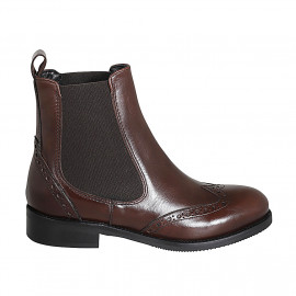 Woman's ankle boot in brown leather with elastic bands and wingtip heel 3 - Available sizes:  32, 45