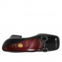 Escarpin pour femmes avec accessoire en cuir verni noir talon 5 - Pointures disponibles:  32, 33, 42, 45